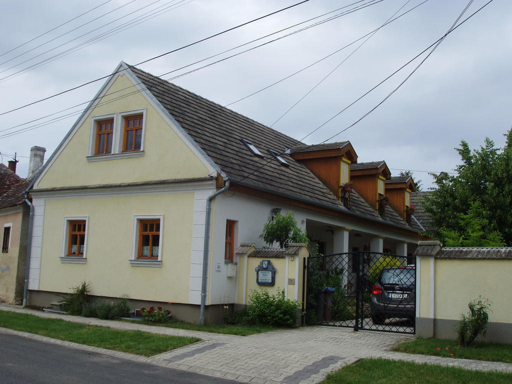 Rudolf's Fogadó Zsira Kültér fotó
